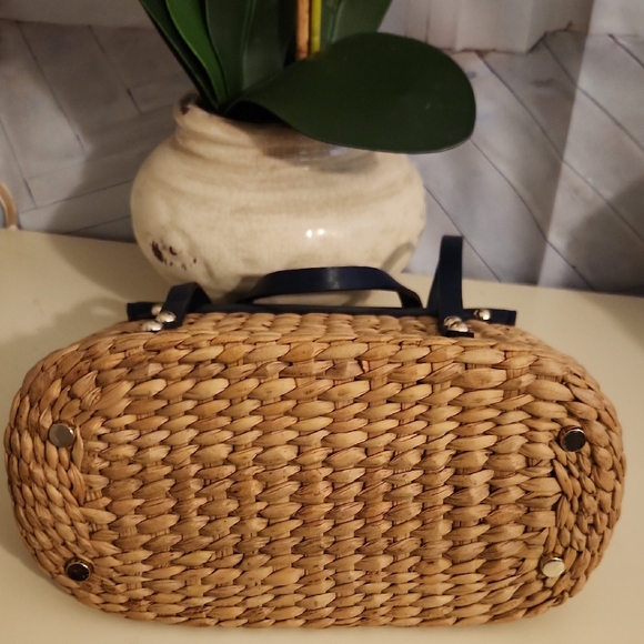Kate Spade Navy and Tan Woven Shoulder Bag - Picture 8 of 11